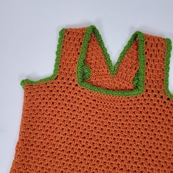 *Free with Purchase* Chunky knit vest green trim sleeveless thick straps - Picture 2 of 8